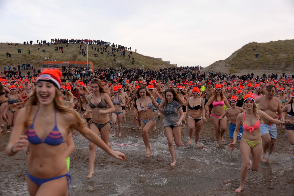 ../Images/Nieuwjaarsduik Nederzandt 2016 025.jpg